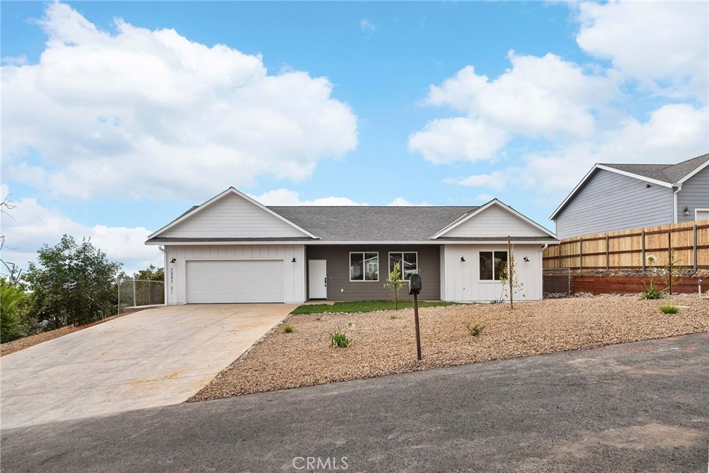 5885 Pine View Drive