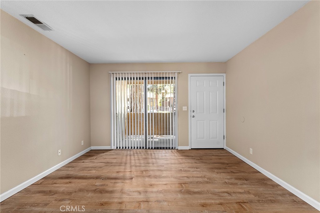 1114 Nord Avenue 17