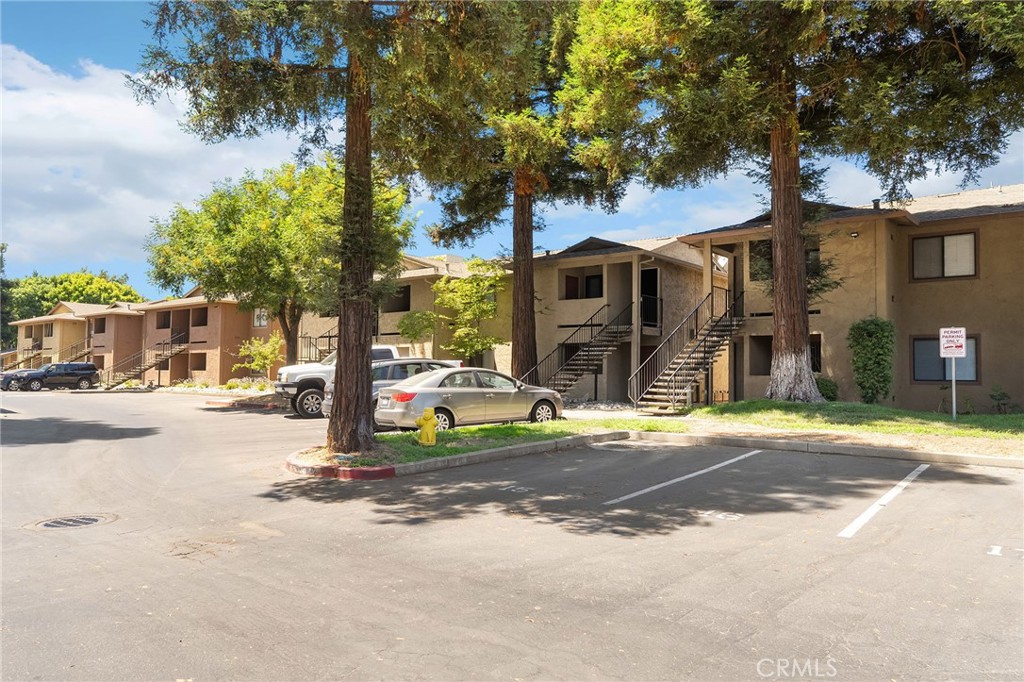 1114 Nord Avenue 17