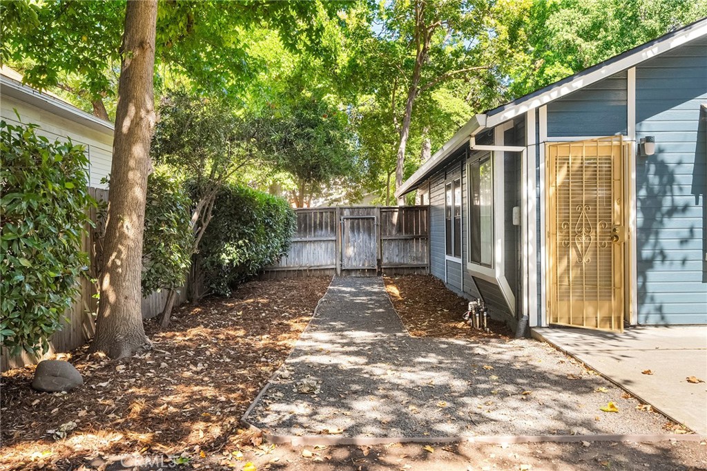 1515 Arcadian Avenue