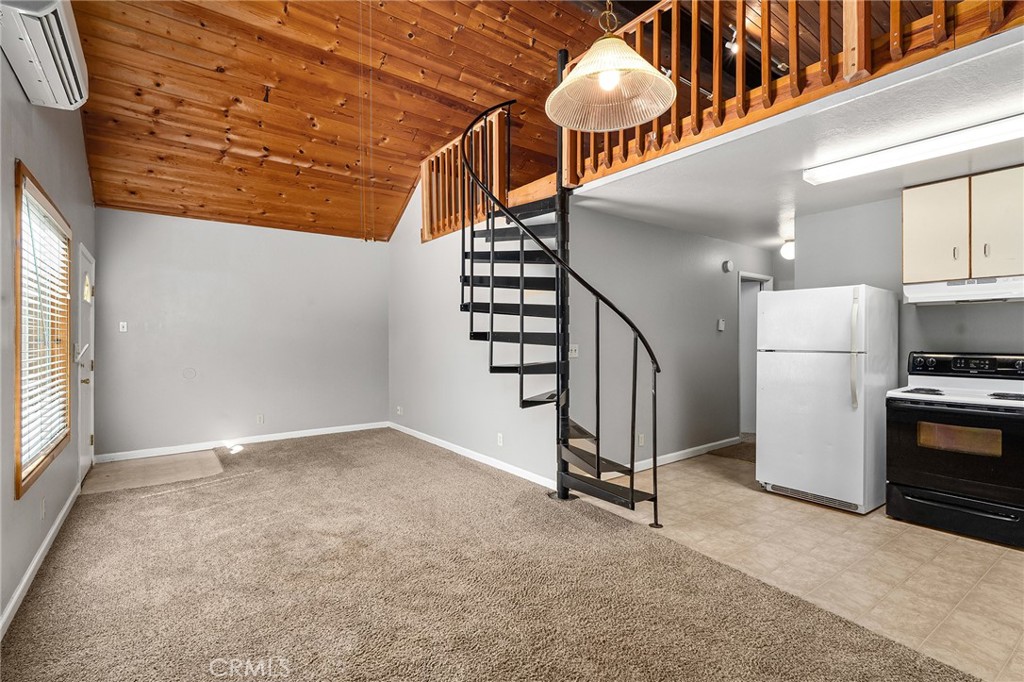 1515 Arcadian Avenue