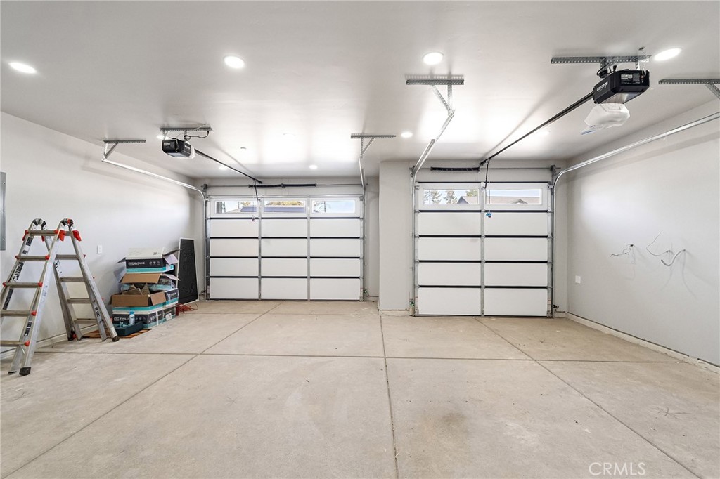 732 Madrone Way