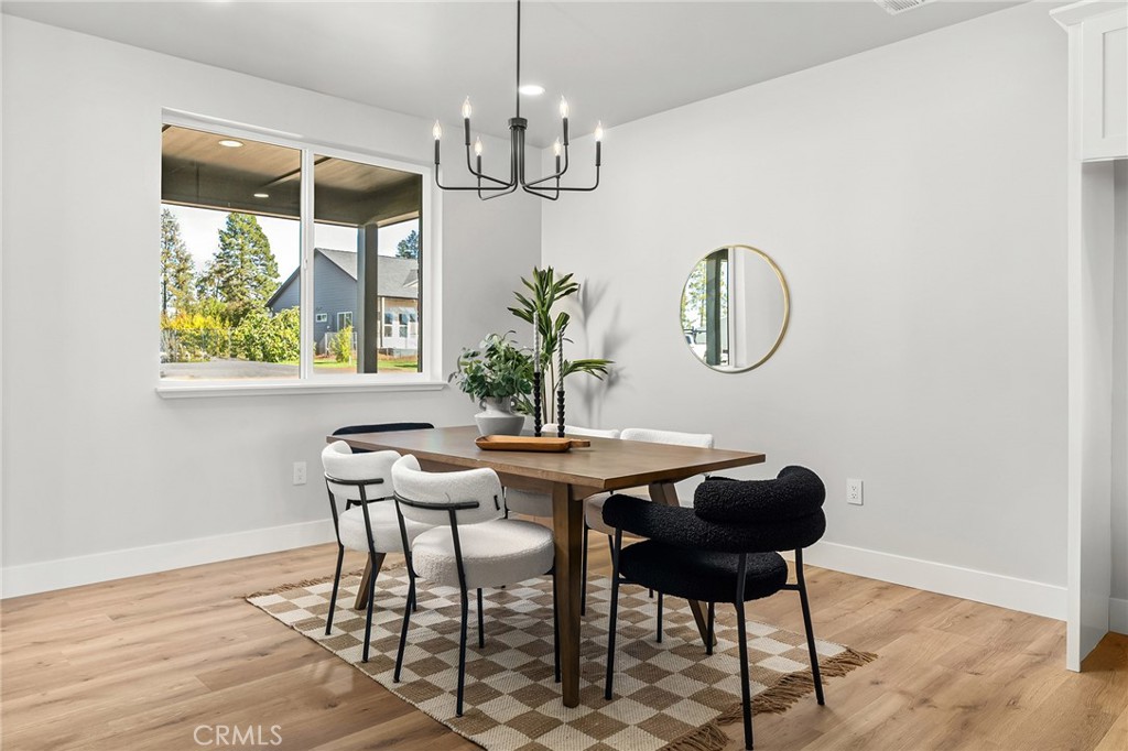 732 Madrone Way