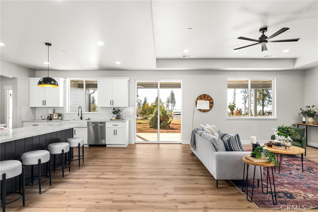 732 Madrone Way