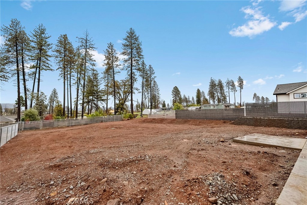 717 Madrone Way