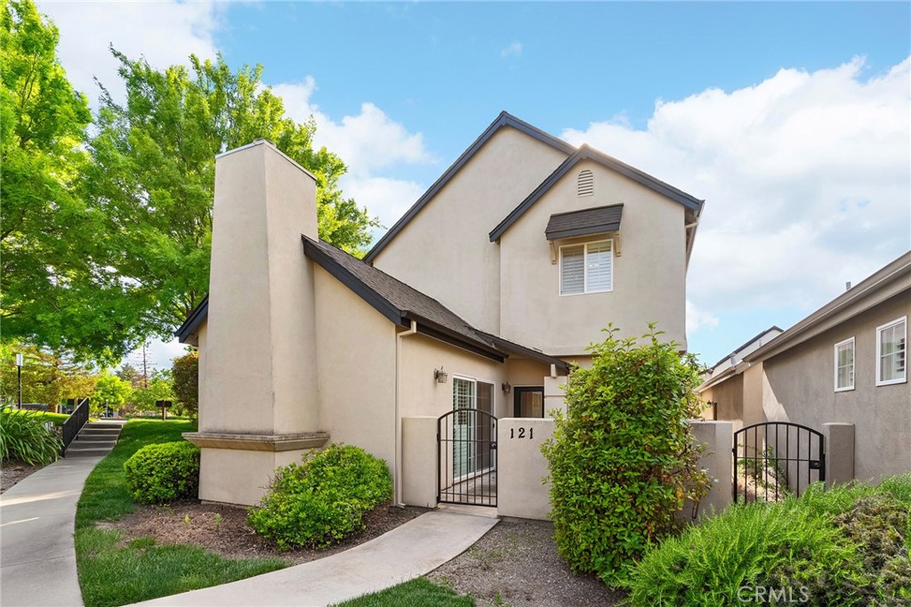 121 Wawona Place