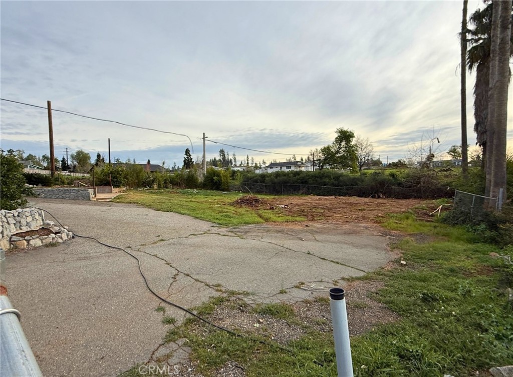 5564 & 5556 Foster Road