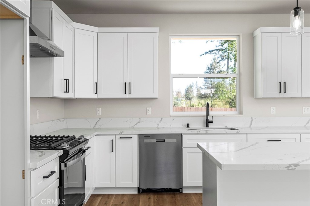 1860 Conifer Drive