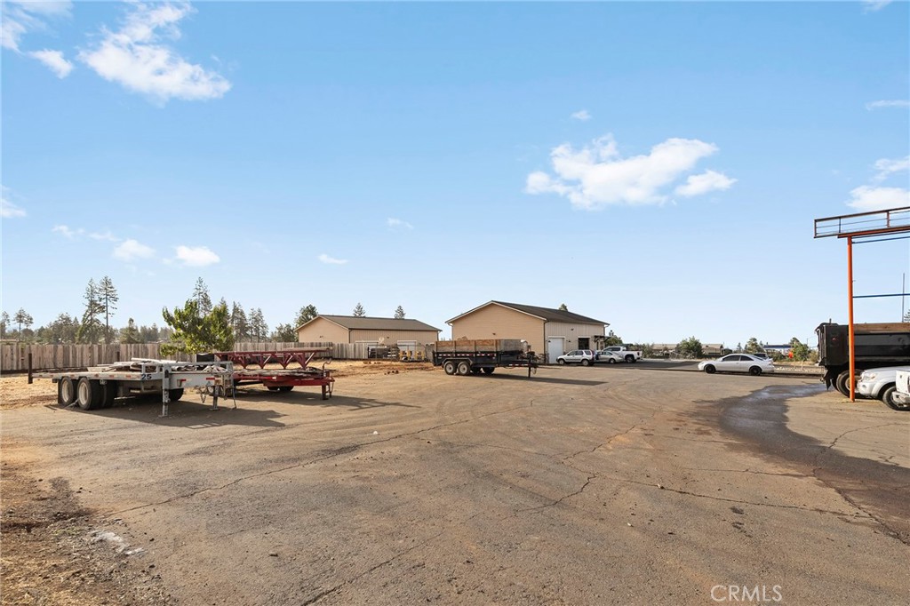 5826 & 5820 Clark Road