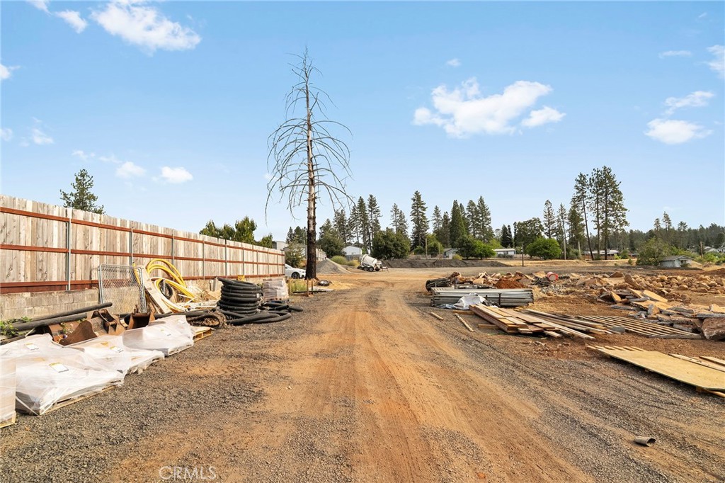 5826 & 5820 Clark Road