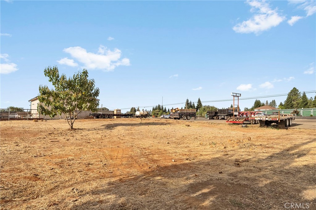 5826 & 5820 Clark Road