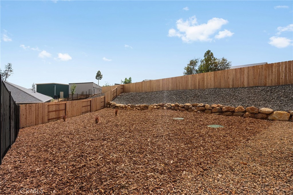 5819 Golden Oaks Road