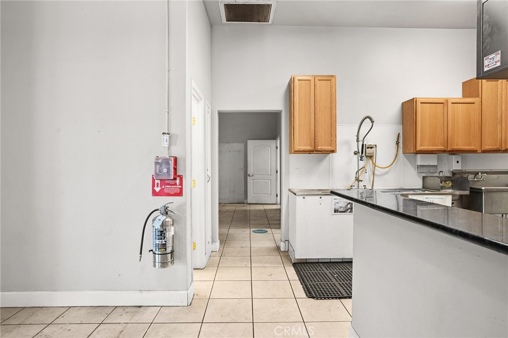 130 W 6th