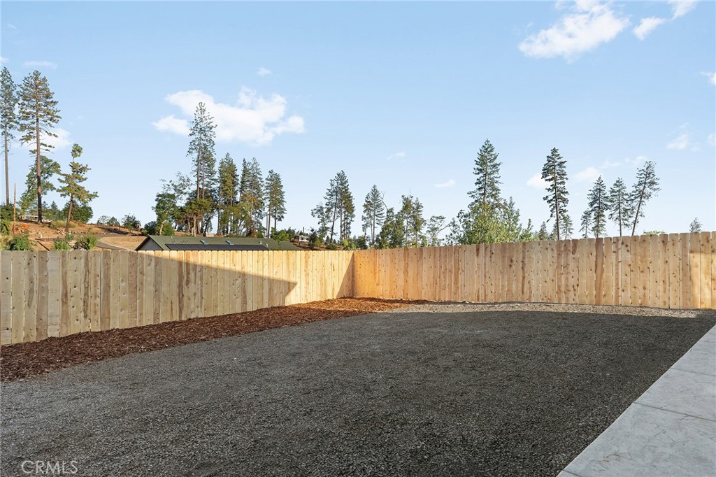 5811 Golden Oaks Road