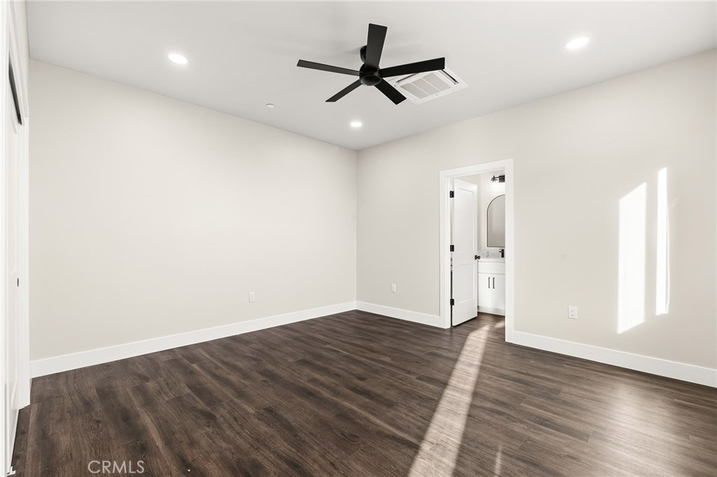 5811 Golden Oaks Road