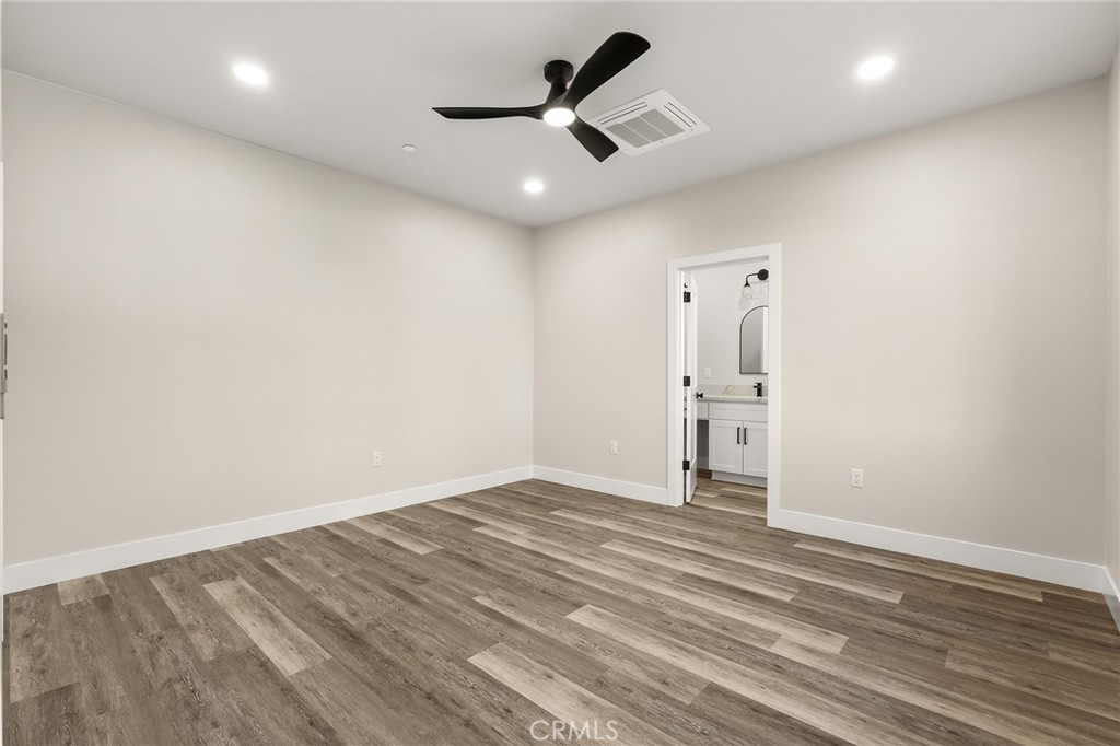 5812 Golden Oaks Road