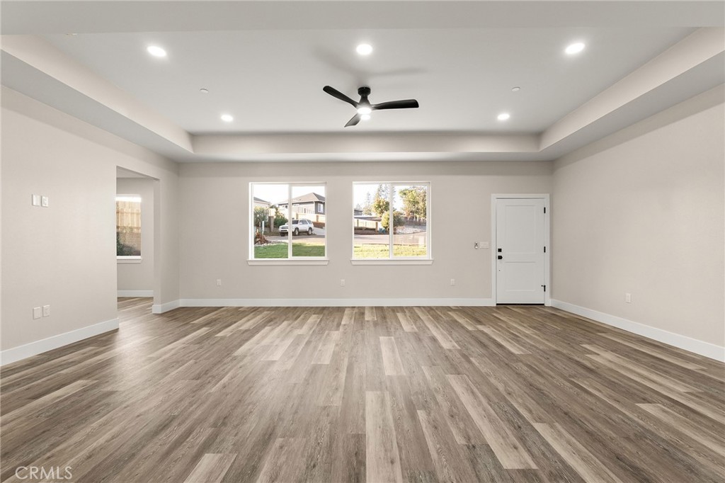 5812 Golden Oaks Road