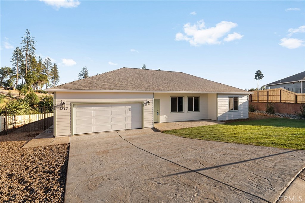 5812 Golden Oaks Road