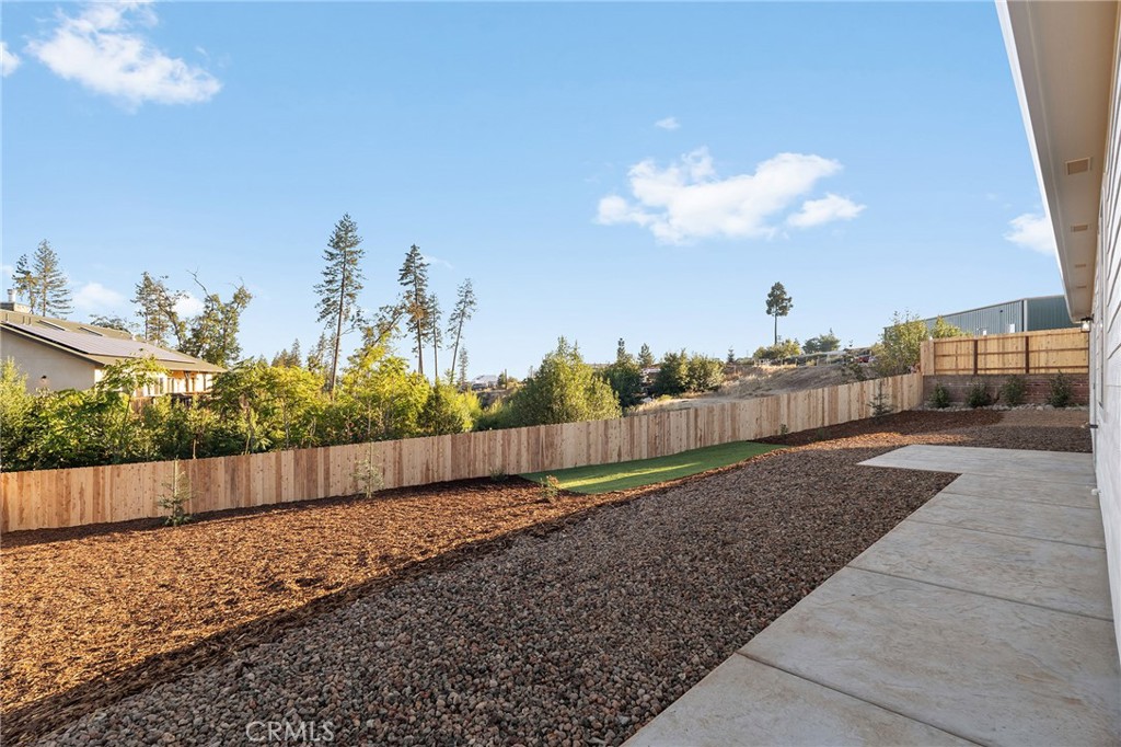 5812 Golden Oaks Road
