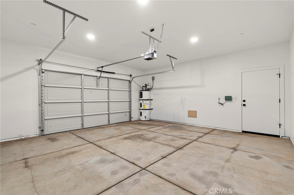 5820 Golden Oaks Road
