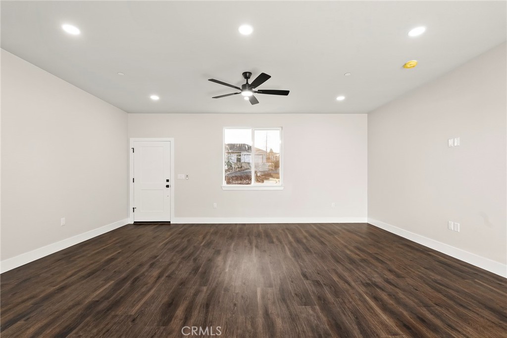 5820 Golden Oaks Road