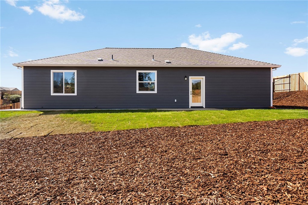 5826 Golden Oaks Road
