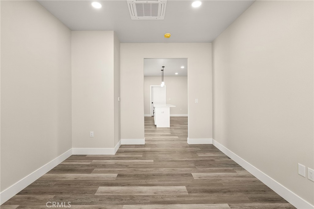 5826 Golden Oaks Road