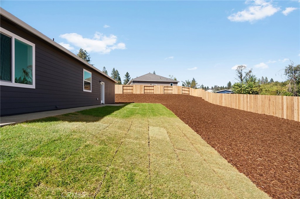5826 Golden Oaks Road