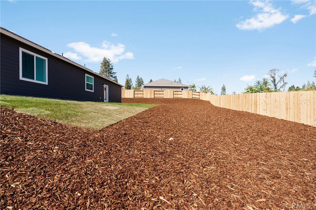 5826 Golden Oaks Road
