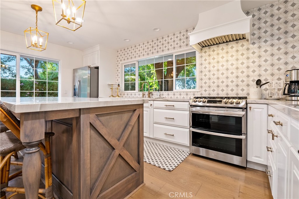 9325 Chimney Rock Road