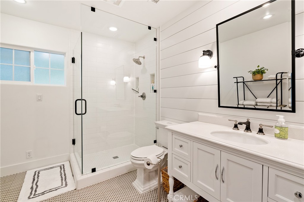 9325 Chimney Rock Road