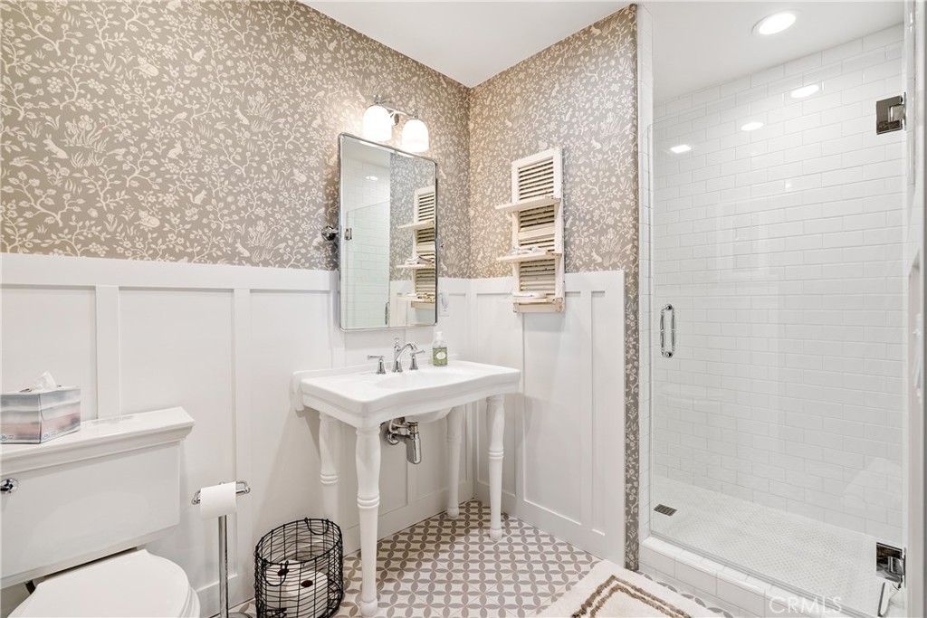 9325 Chimney Rock Road