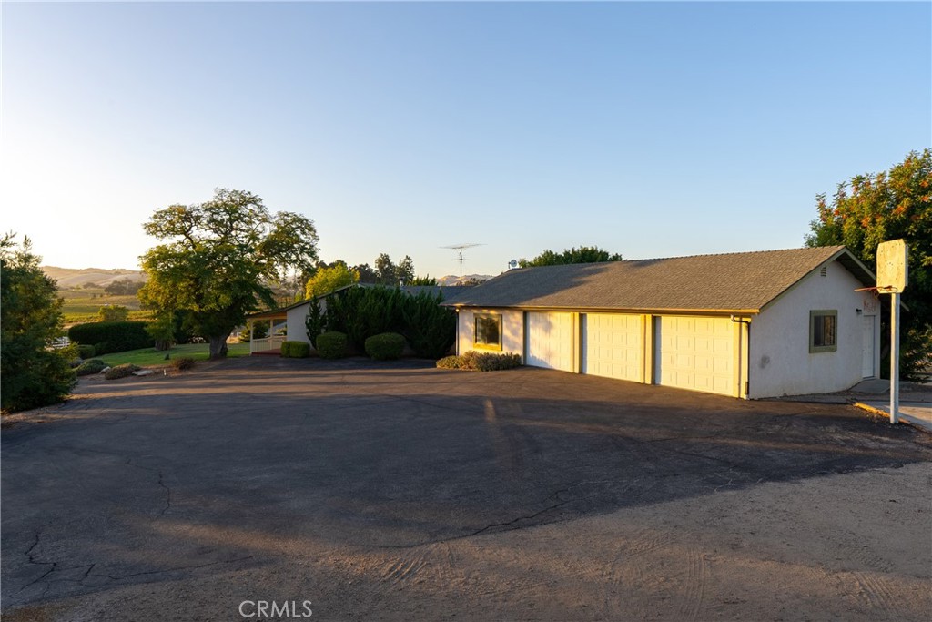 2120 Claassen Ranch Lane