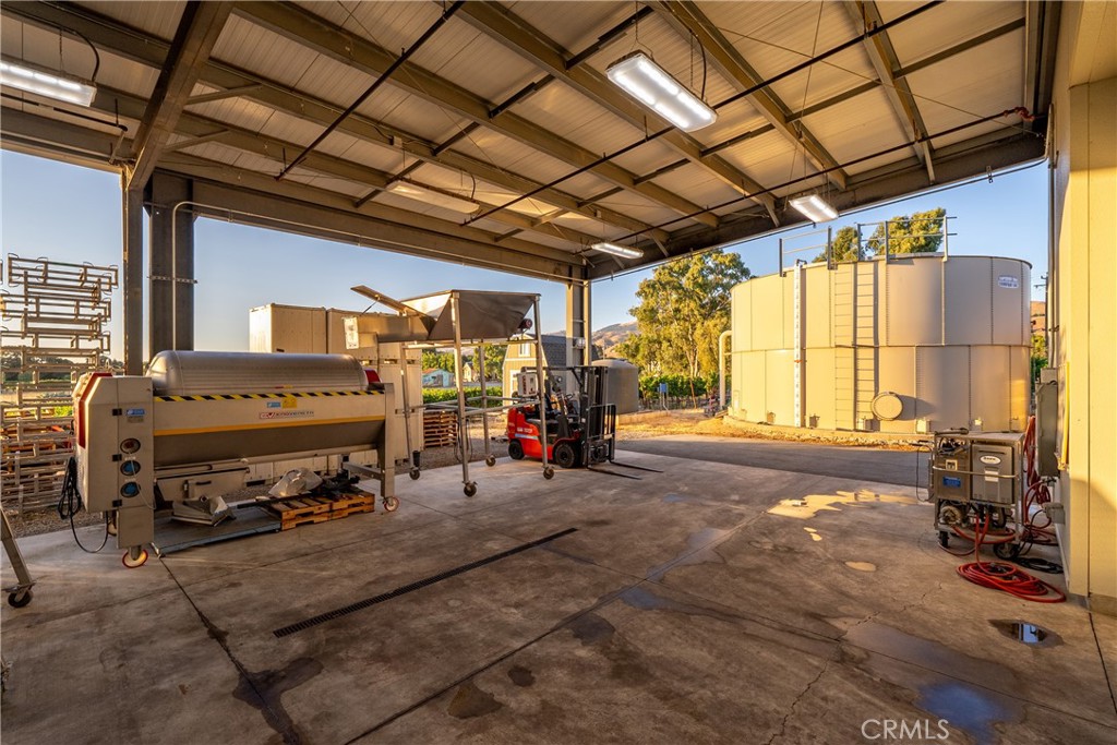 2143 Buena Vista Avenue