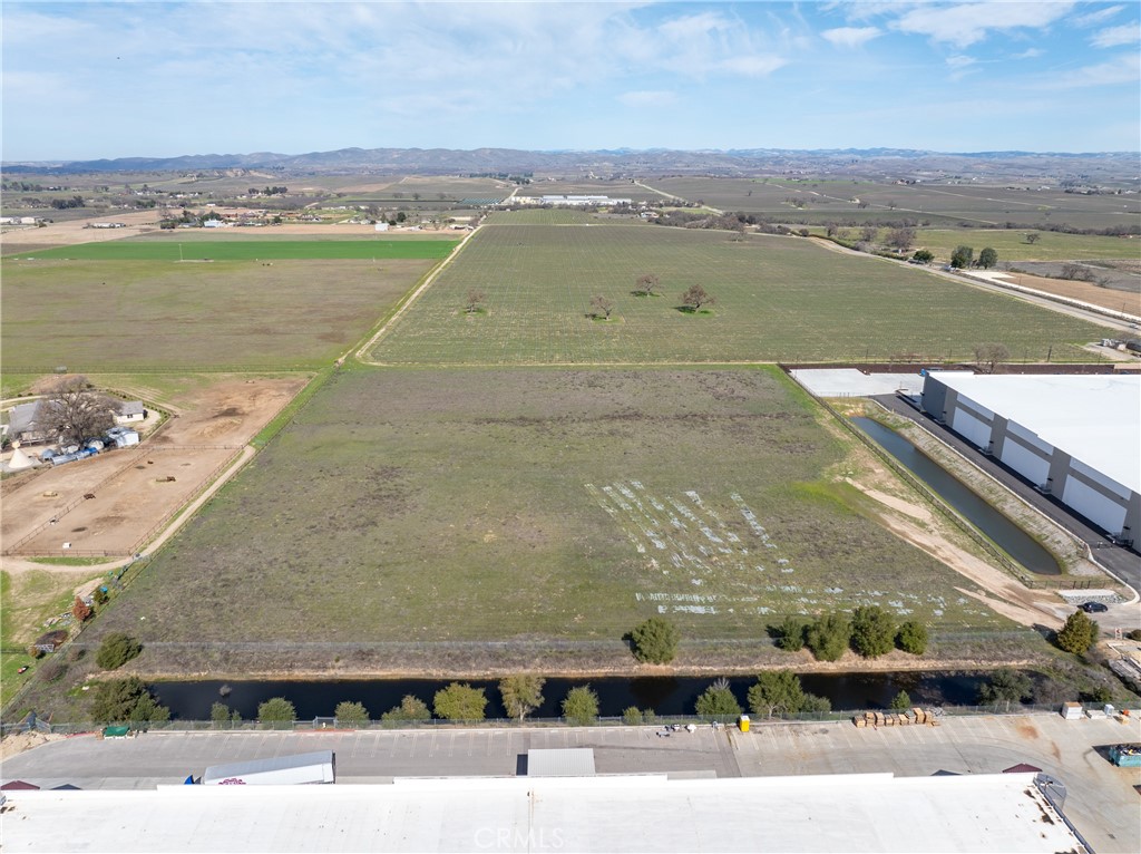 5185 Airport Road