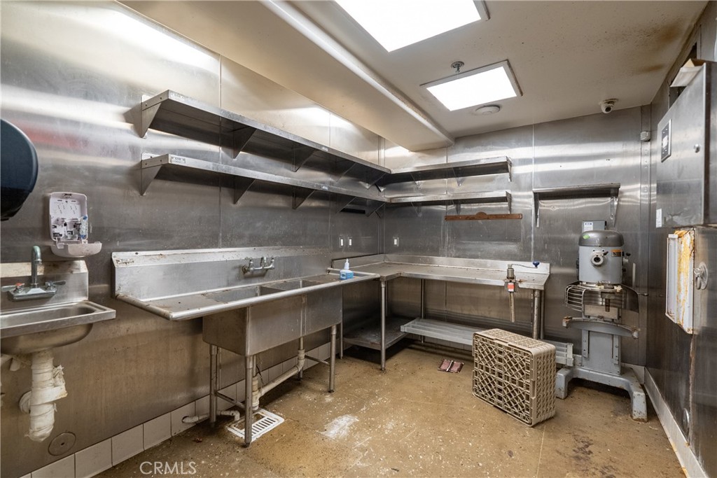 7432 Exotic Garden Drive