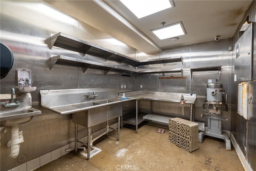 7432 Exotic Garden Drive