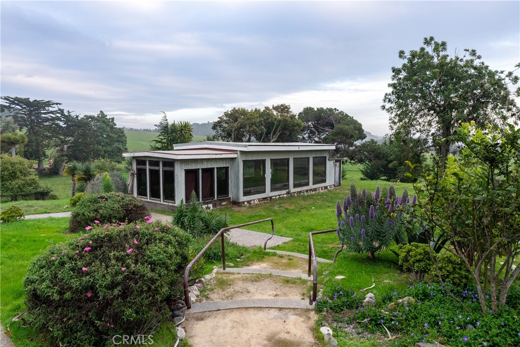 7432 Exotic Garden Drive