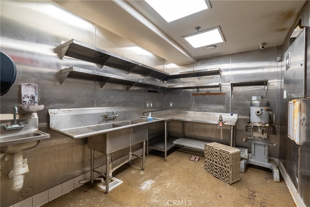 7432 Exotic Garden Drive