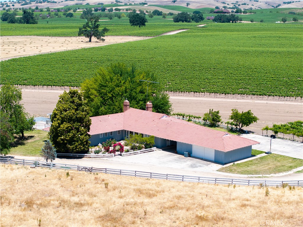 5275 Camp 8 Road