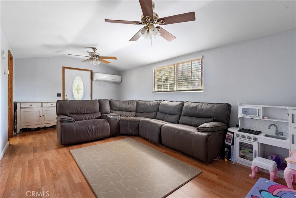 553 Well Road