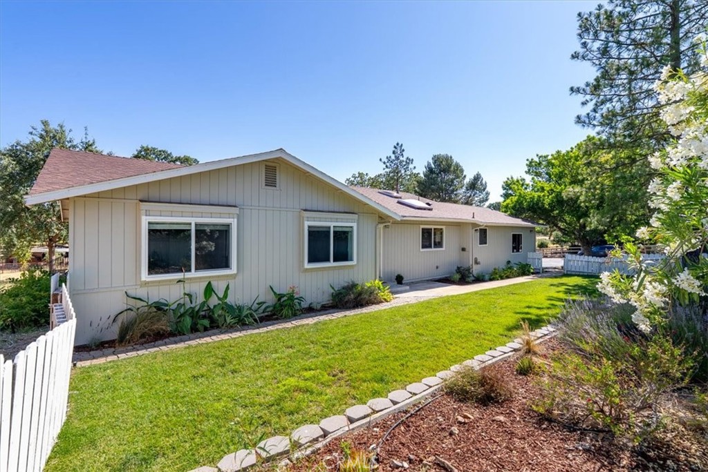 553 Well Road