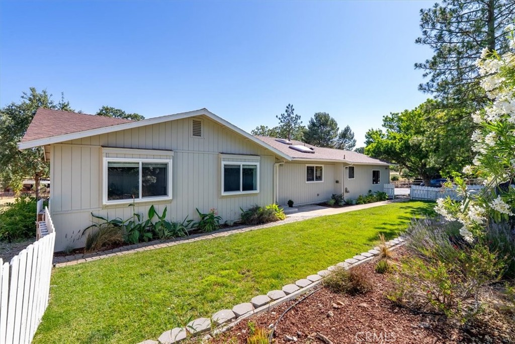 553 Well Road