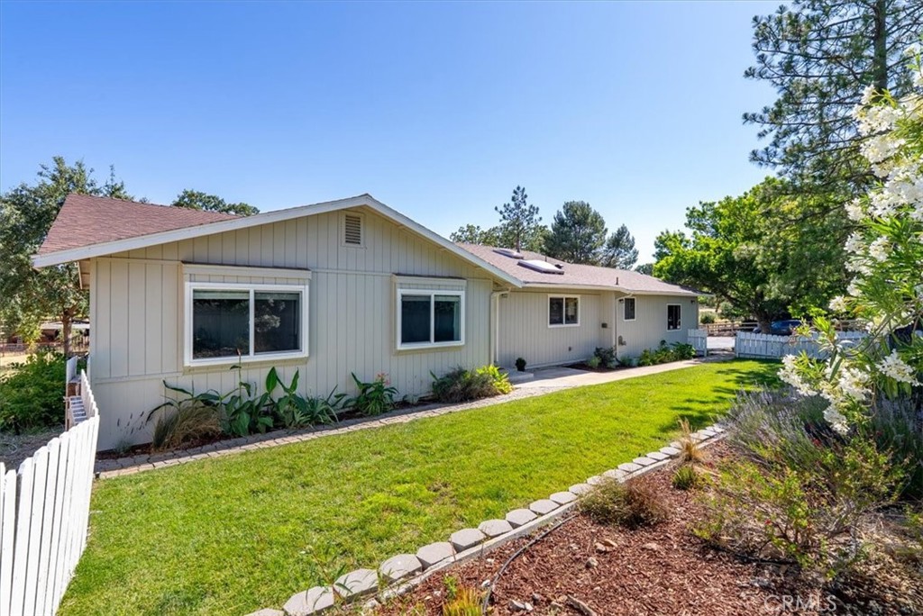 553 Well Road