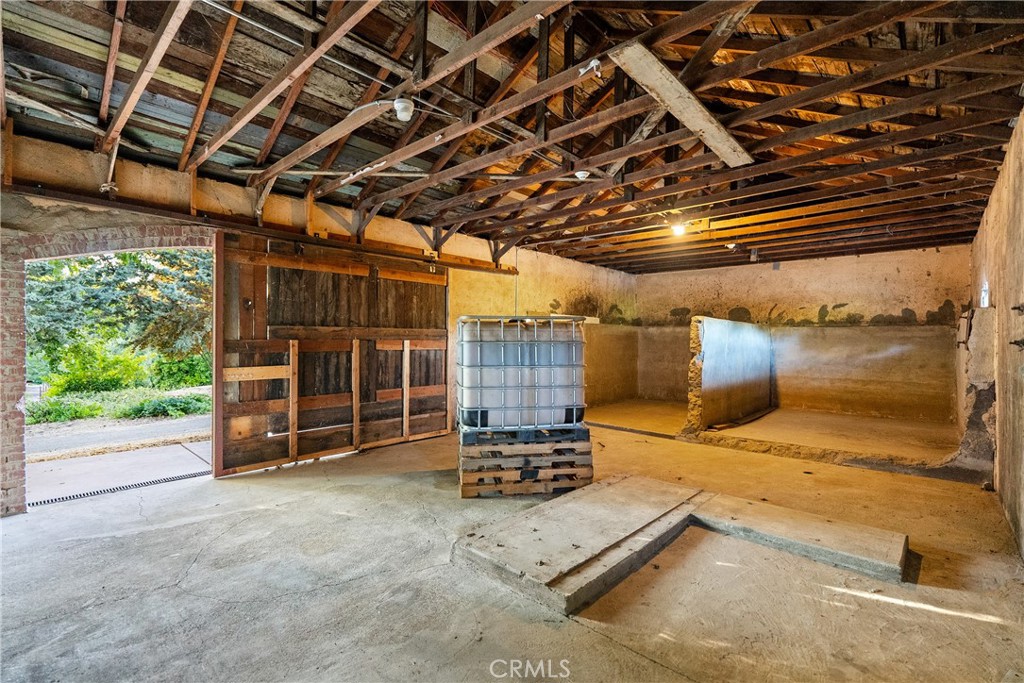 2865 Ridge Road