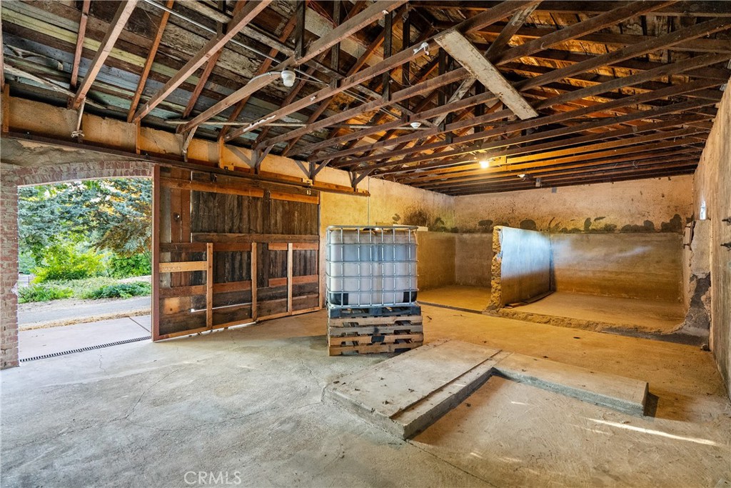 2865 Ridge Road