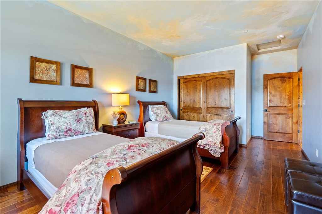 725 Spring Creek Way