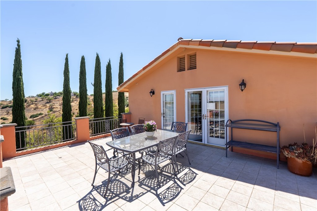 725 Spring Creek Way