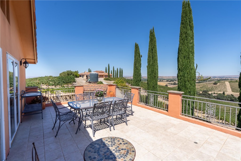 725 Spring Creek Way