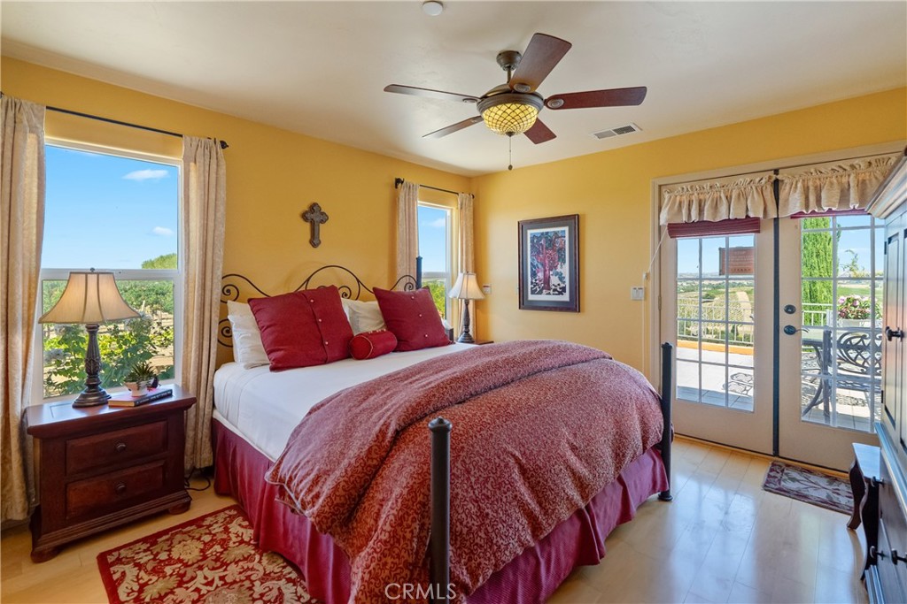 725 Spring Creek Way